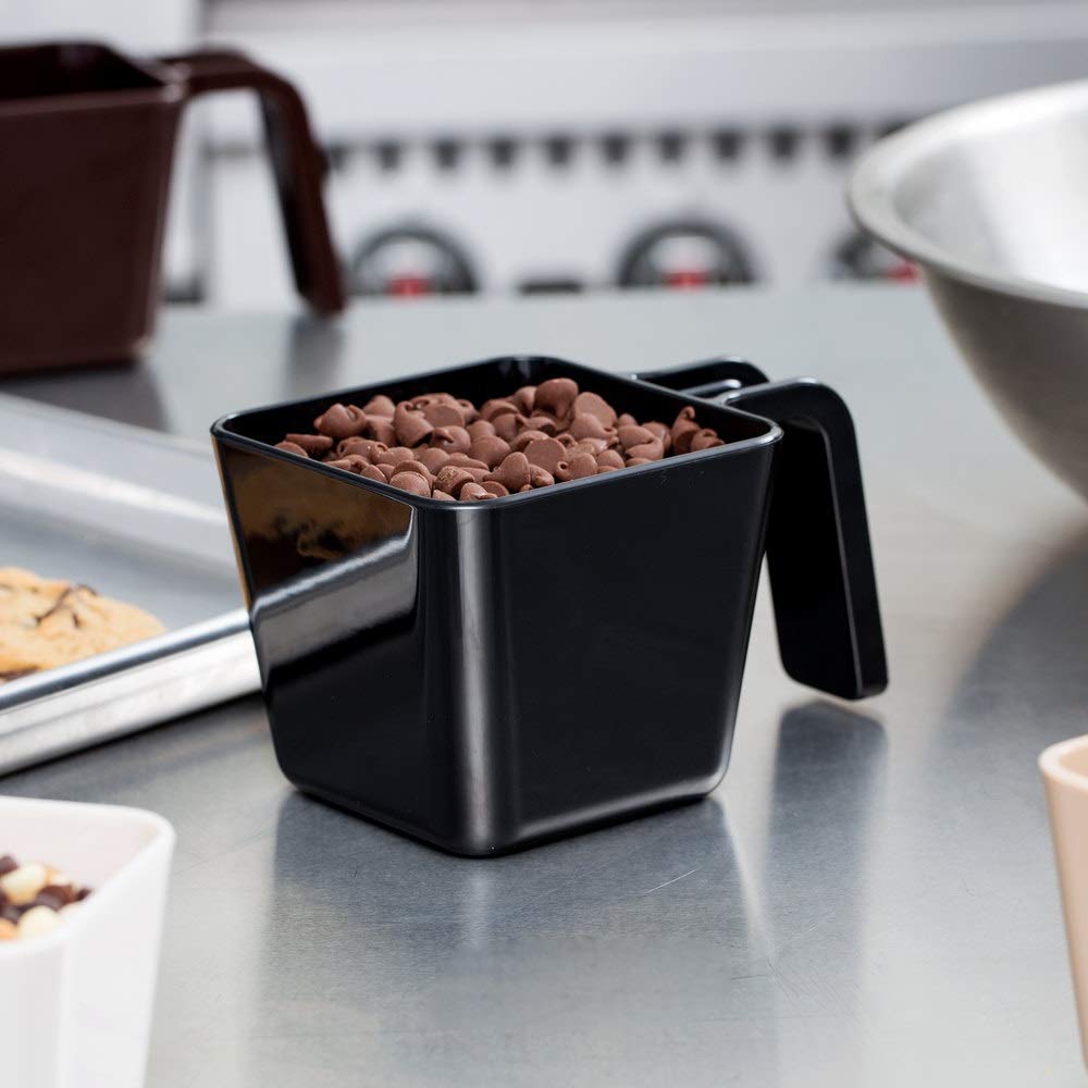 Carlisle 20 Oz. Black Polycarbonate Portion Cup